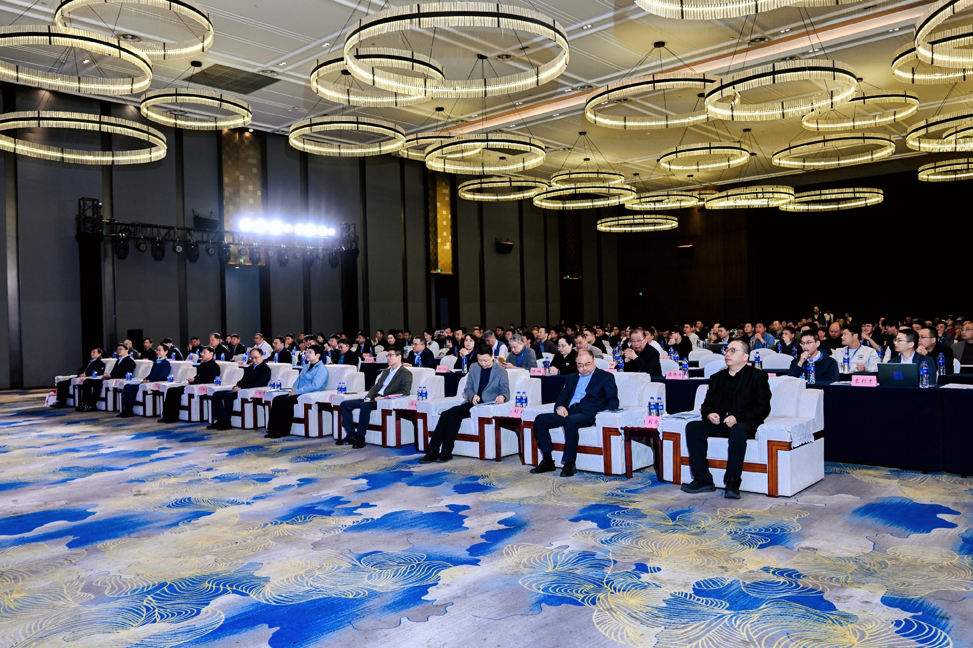 智装卸・链全球・创未来 | 第四届(2026)智能装卸机器人产业发展大会完美收官