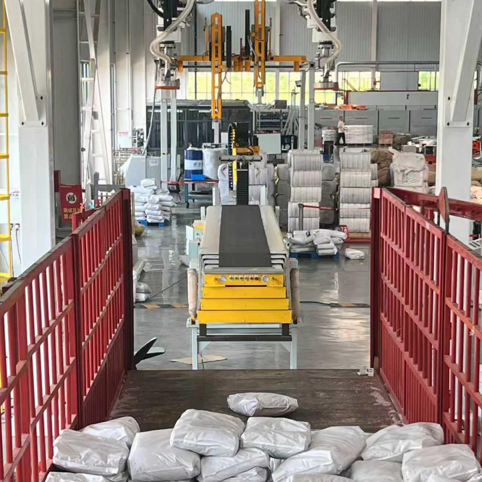 塑料粒子具身智能卸车机器人